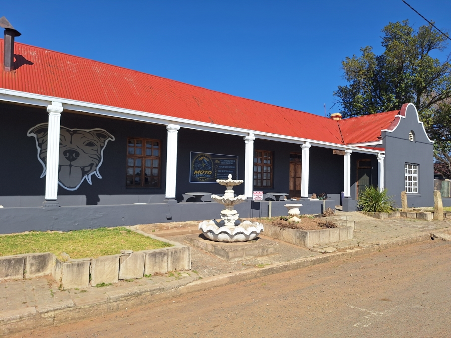8 Bedroom Property for Sale in Memel Free State